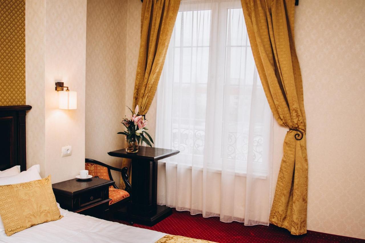 Hotel Novera 티미쇼아라 외부 사진