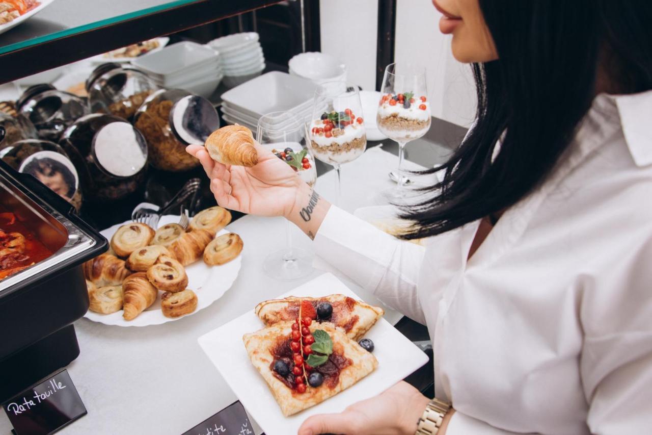 Hotel Novera 티미쇼아라 외부 사진