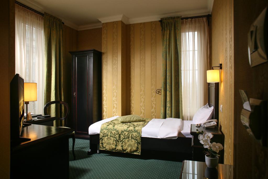 Hotel Novera 티미쇼아라 객실 사진