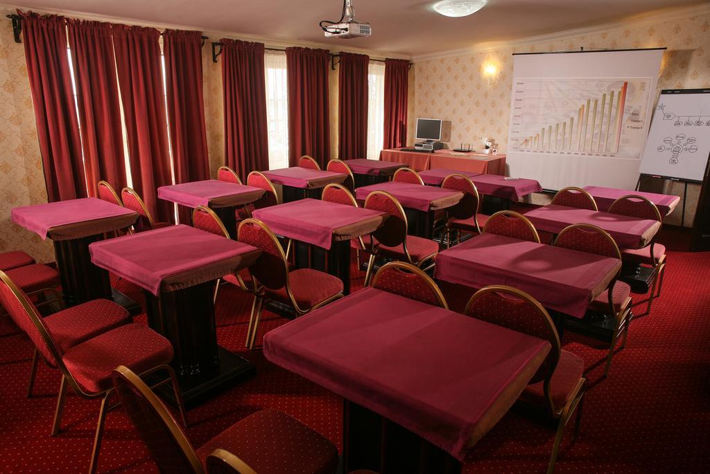 Hotel Novera 티미쇼아라 외부 사진